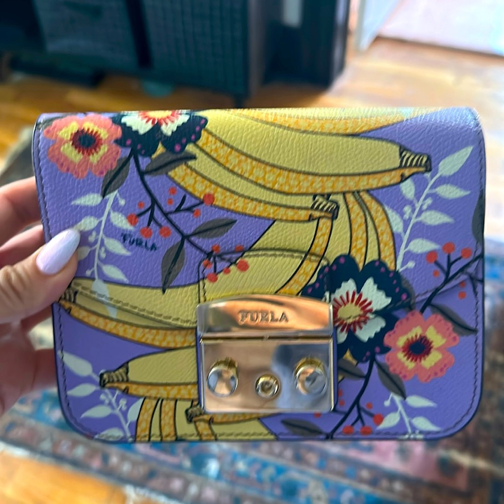 Furla metropolis crossbody
